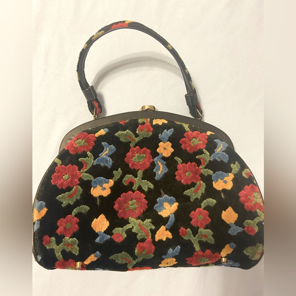 Vintage velvety floral purse